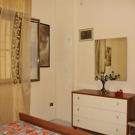 Holiday home Elisa Fronte Mare 2/4 P.l. *