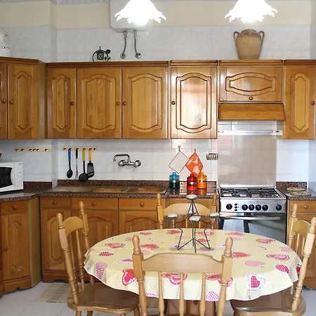 Holiday home Elisa Fronte Mare 2/4 P.l.